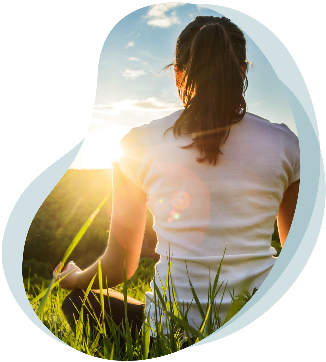 Pessoa em estado de reflexão e conexão interior